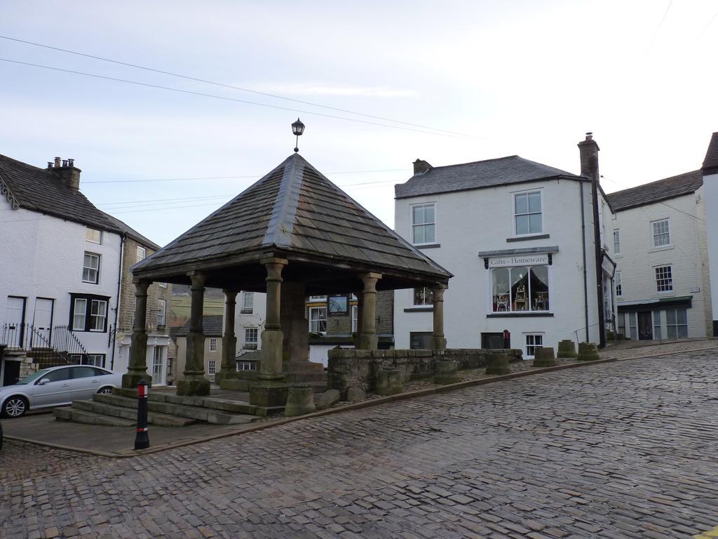 Town View Alston Apartman Szoba fotó